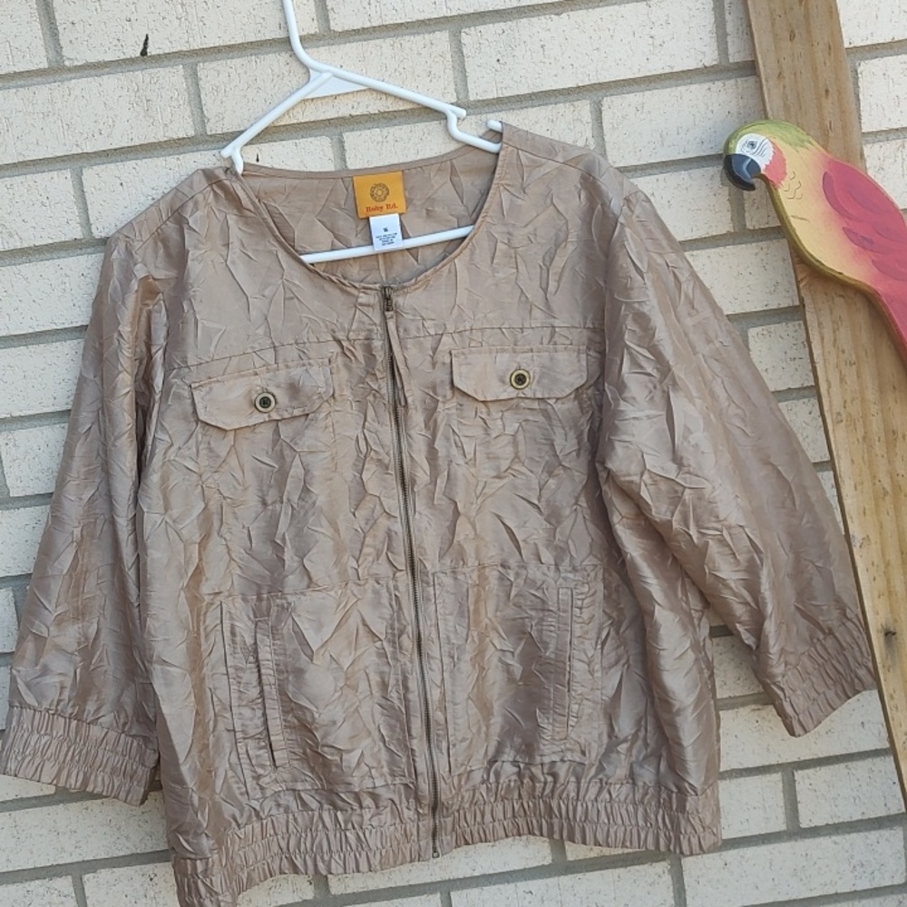 Ruby 🛣️ Jacket* - Picture 3 of 10